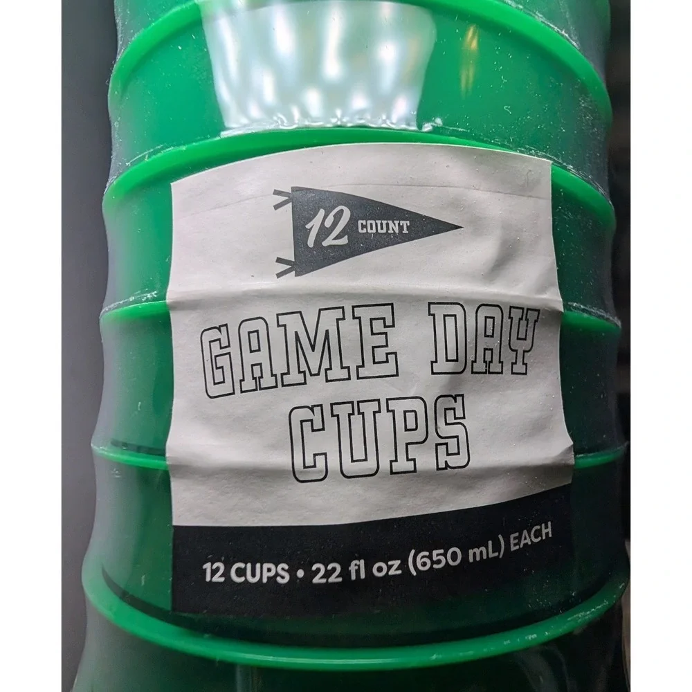 GAME DAY CUPS - 12 Pack GREEN PLASTIC - 22 fl oz each Party Cups NEW/SEALED